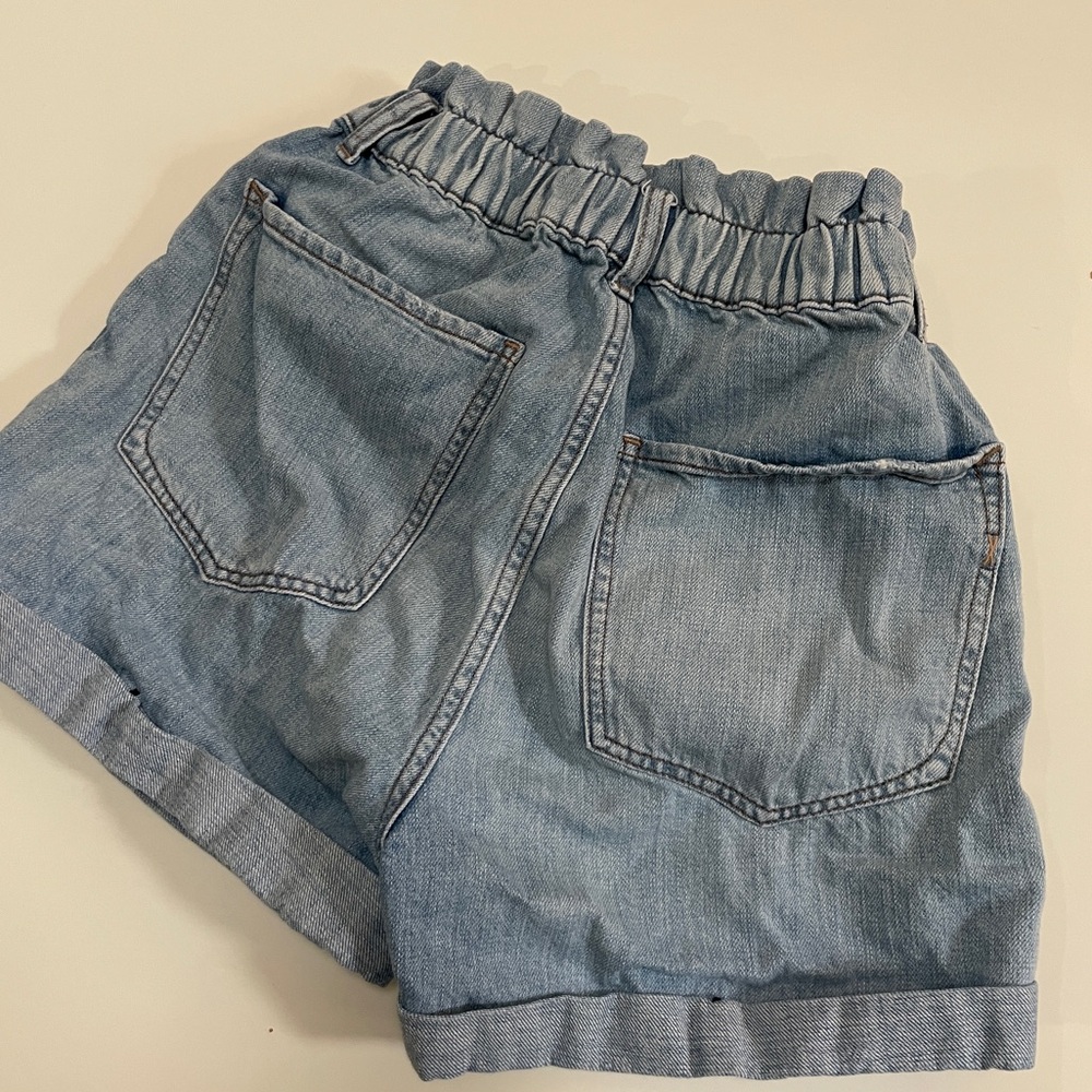 Express Denim “Shortie Extreme High Rise” - Picture 2 of 4
